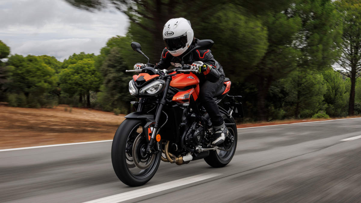 (Vídeo): Prueba de la Triumph Street Triple 765 R A2