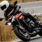 Prueba de la Triumph Street Triple R A2 2024