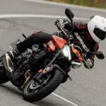 Prueba de la Triumph Street Triple R A2 2024