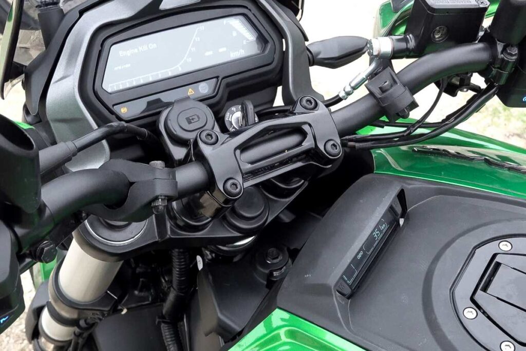 La moto para el carnet A2 que viene a redescubrir un segmento en vías de extinción 13 Bajaj Dominar D400 2025