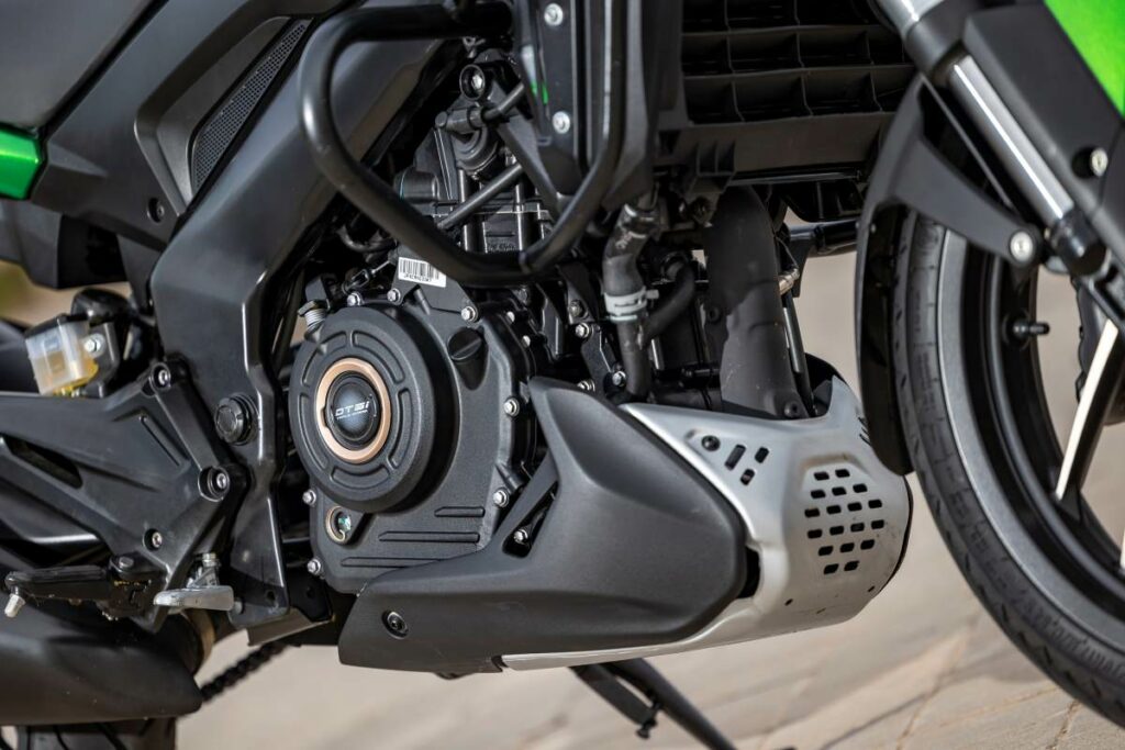 Bajaj Dominar D400 2025