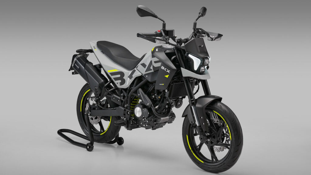 Benelli BKX 125 S y Benelli BKX 300 S 2025