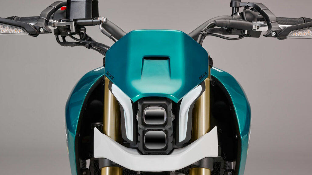 Benelli BKX 125 S y Benelli BKX 300 S 2025