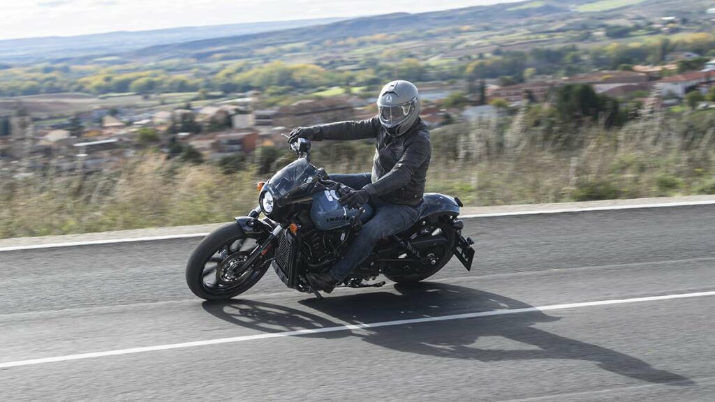 Hemos probado cuatro Indian Scout 1250 para vivir la carretera con la pasión eterna de las motos custom 16 Indian Scout 1250