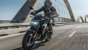 Kawasaki Z900 MY 2025