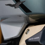 Moto Guzzi V100 Mandello S 2025