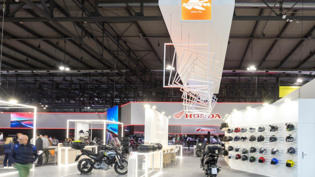 Kappa presenta innovadores accesorios para moto en EICMA 2024 9 KAPPA en el Salón EICMA de Milán 2024