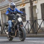 Prueba Royal Enfield Guerrilla 450