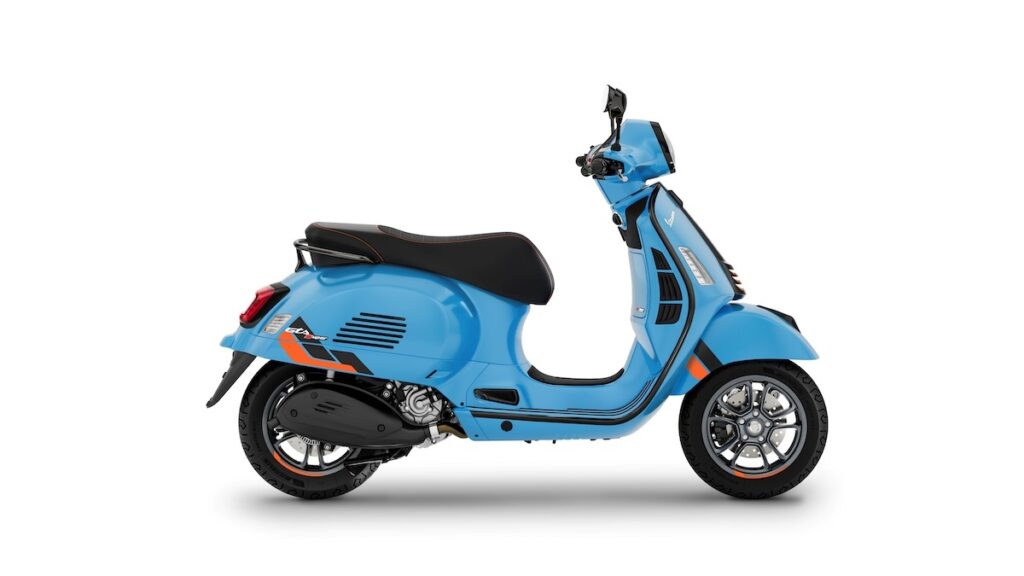 La nueva Vespa GTS 310 2025 aparece como la más potente jamás fabricada para los más entusiastas de la marca italiana 13 Vespa GTS 310 2025