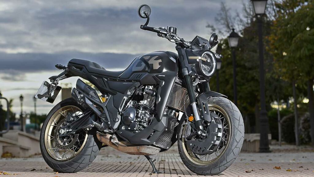 Los precios y rivales de una de las motos más gamberras del mercado 15 Rivales de la Royal Enfield Guerrilla 450