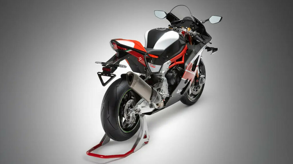 La Bimota KB998 Rimini aterriza en el EICMA 2024 con ADN de carreras para la calle 11 Bimota KB998 Rimini