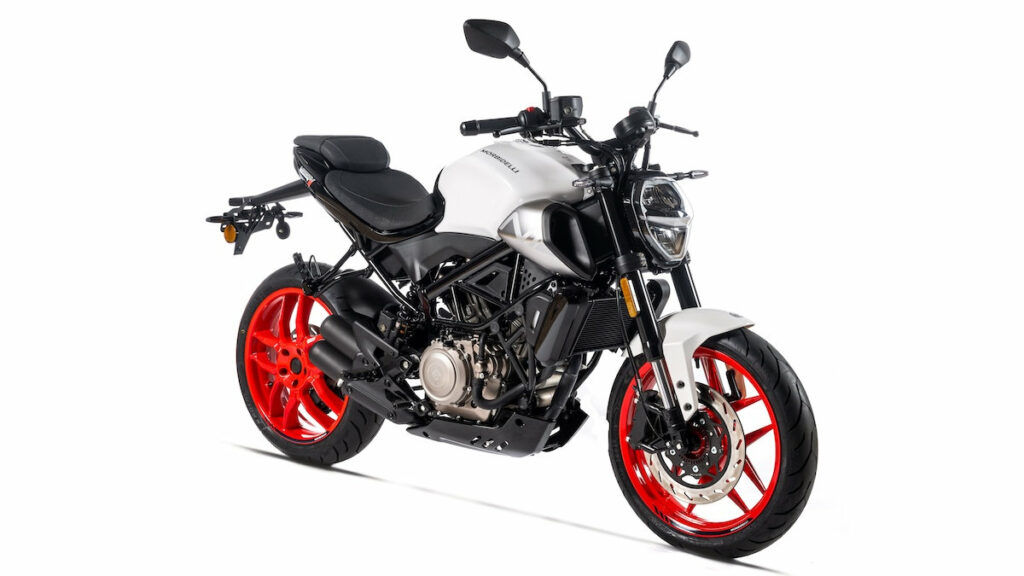 Encuentra tu moto naked ligera con carnet A2 favorita entre las novedades 2025 12 Morbidelli MBP N 302 V