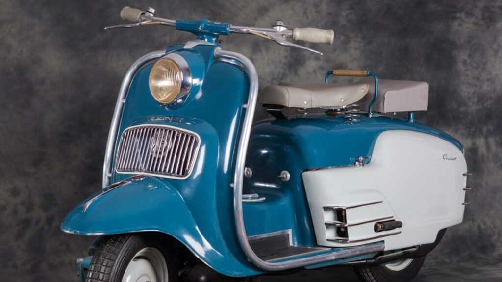 Ducati Cruiser scooter histórico
