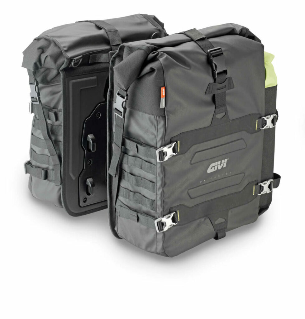 Sorprende a los más moteros esta Navidad con estos regalos de GIVI 12 Regalos GIVI para Navidad
