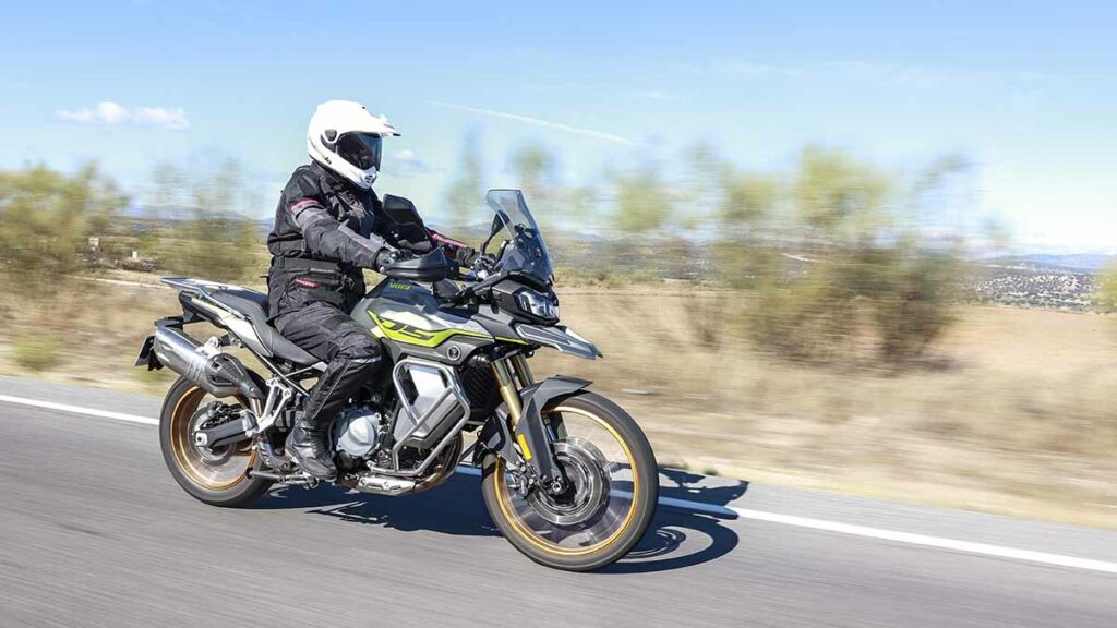 Probamos la Voge 900DSX, una moto trail líder en ventas que nos ha planteado algunas preguntas... y posibles respuestas 15 Prueba de la Voge 900DSX