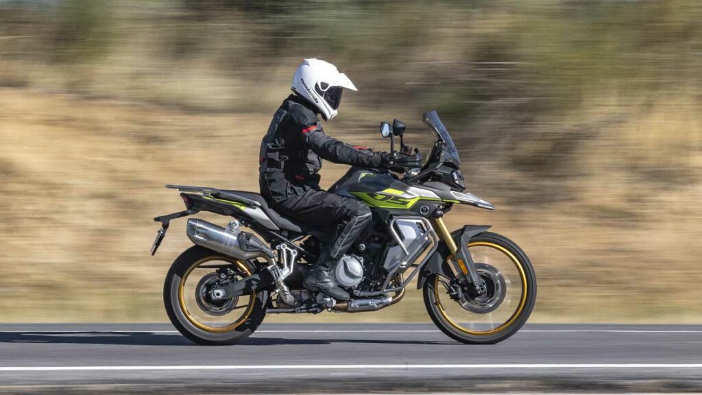 Probamos la Voge 900DSX, una moto trail líder en ventas que nos ha planteado algunas preguntas... y posibles respuestas 17 Prueba de la Voge 900DSX