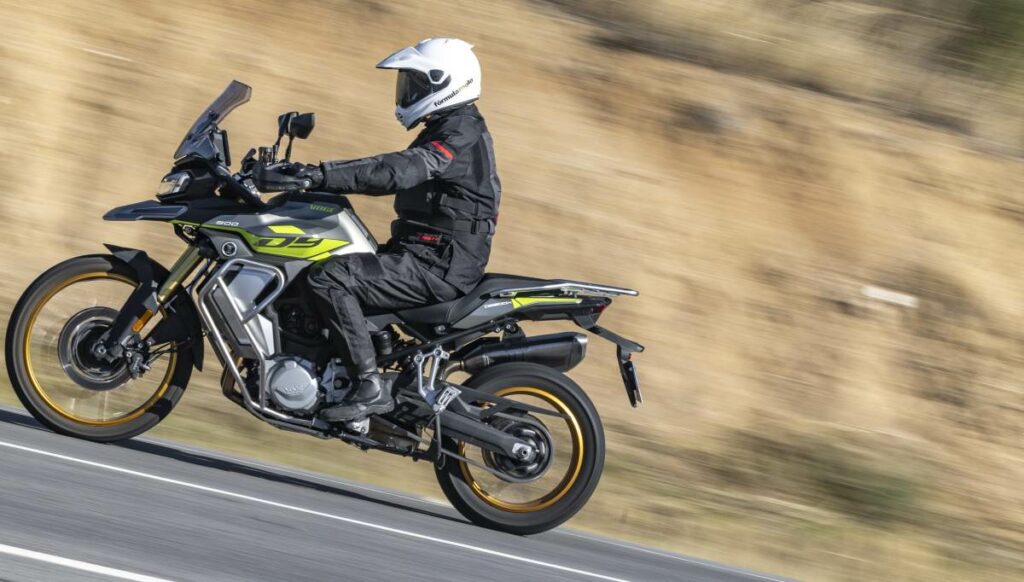Voge 900DSX: las 3 claves que han convertido a la moto trail china en una superventas desde el inicio 11 Voge 900DSX: lo más destacado