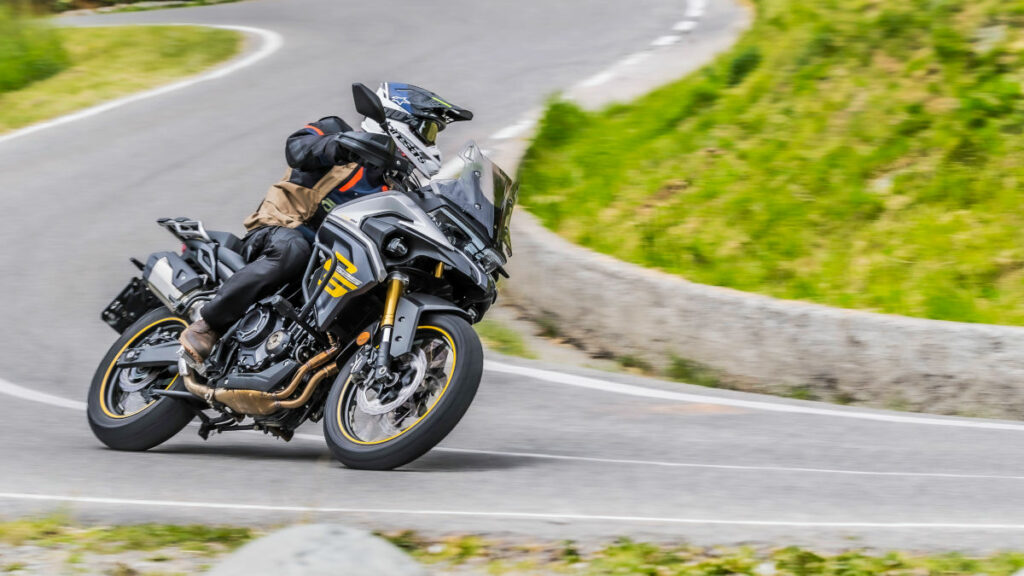 Voge 525 DSX