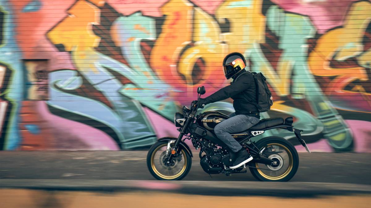Fotos de las Yamaha XSR125 y XSR125 Legacy, en oferta