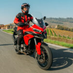 Ducati Multistrada V2 2025
