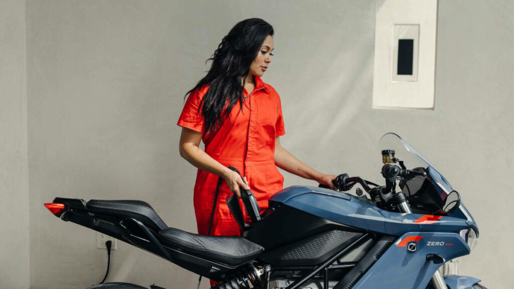 Las claves en la recarga de las motos eléctricas, contadas por los expertos de Zero Motorcyles 5 recarga motos eléctricas