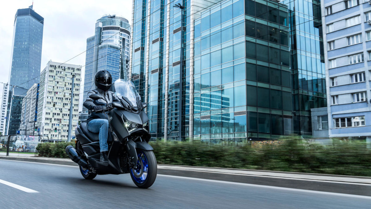 Fotos de las nuevos Yamaha XMAX 125 y XMAX 300 2025 7 Yamaha XMAX 125 2025