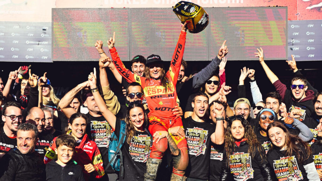 Mireia Badia anuncia su retirada: "aún falta mucho apoyo para las mujeres en el enduro" 12 Retirada de Mireia Badia