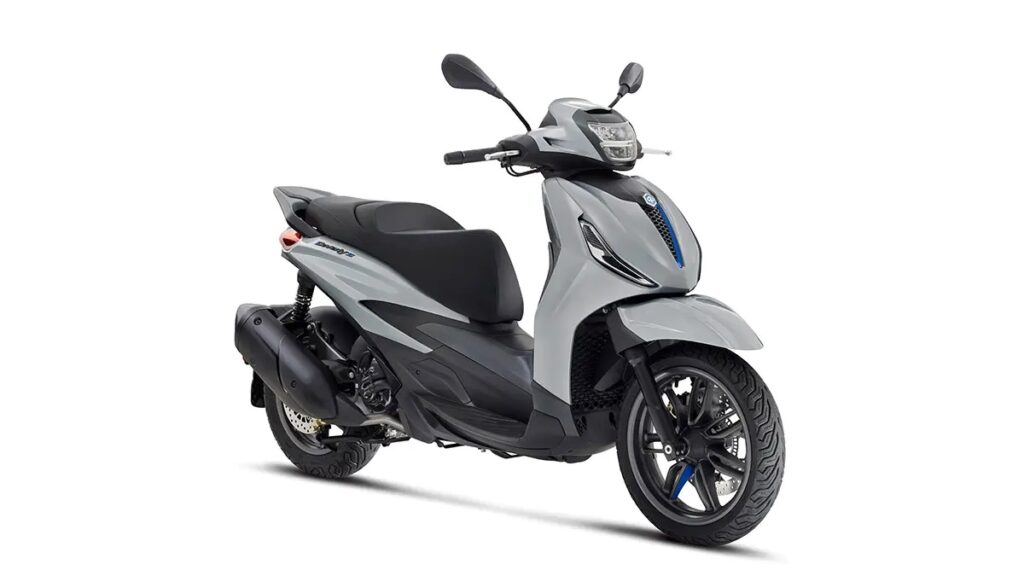 9 marcas con scooters para el carnet A2 que son novedades en 2025 16 Piaggo Beverly 310 2025