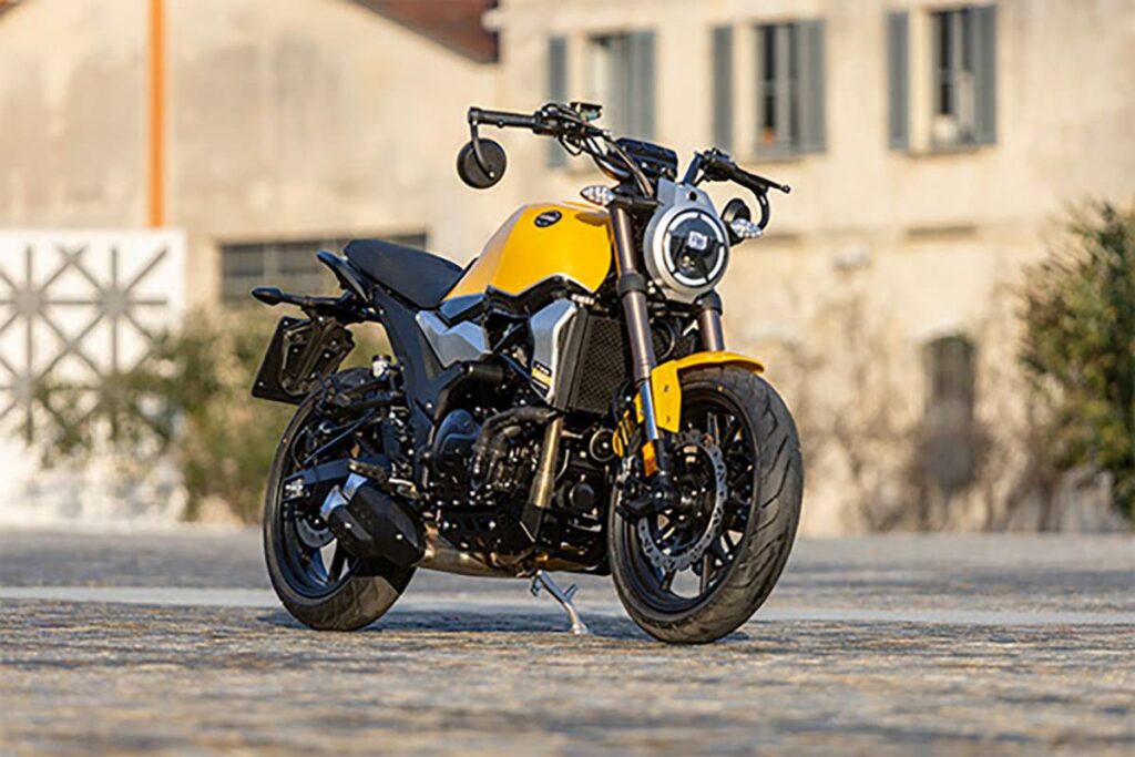 Encuentra tu moto naked ligera con carnet A2 favorita entre las novedades 2025 13 UM Motorcycles Riverdalle 401
