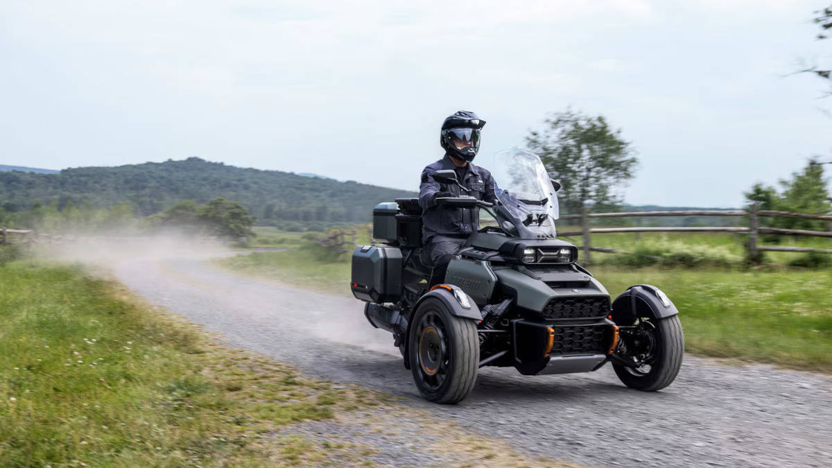 Can-Am Canyon 2025: su triciclo más campero ya está disponible