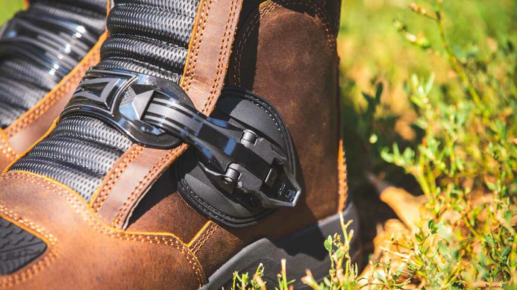 Acerbis presenta dos nuevas botas que rezuman seguridad y confort más allá del asfalto 12 Acerbis Grimsel 2
