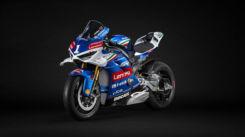 Ducati te presenta una Panigale V4 digna de Bagnaia para tu garaje 9 Ducati Panigale V4 Tricolore Italia 1