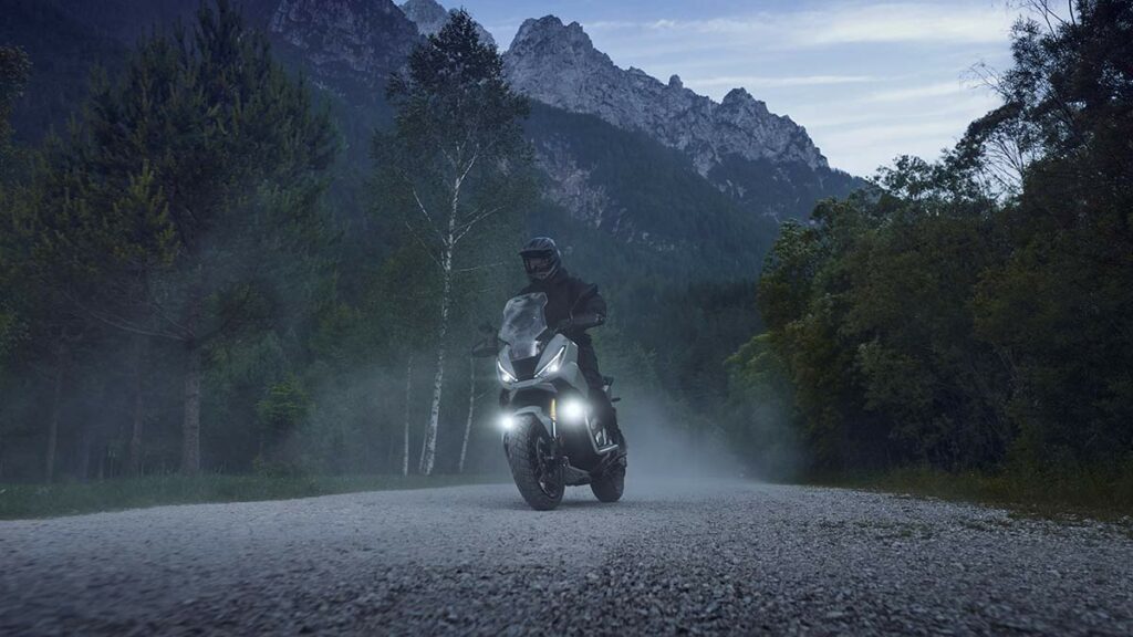 Estas son las 10 motos nuevas más vendidas en 2025 hasta febrero y las dos primeras son de la misma marca 9 Honda X-ADV 2025