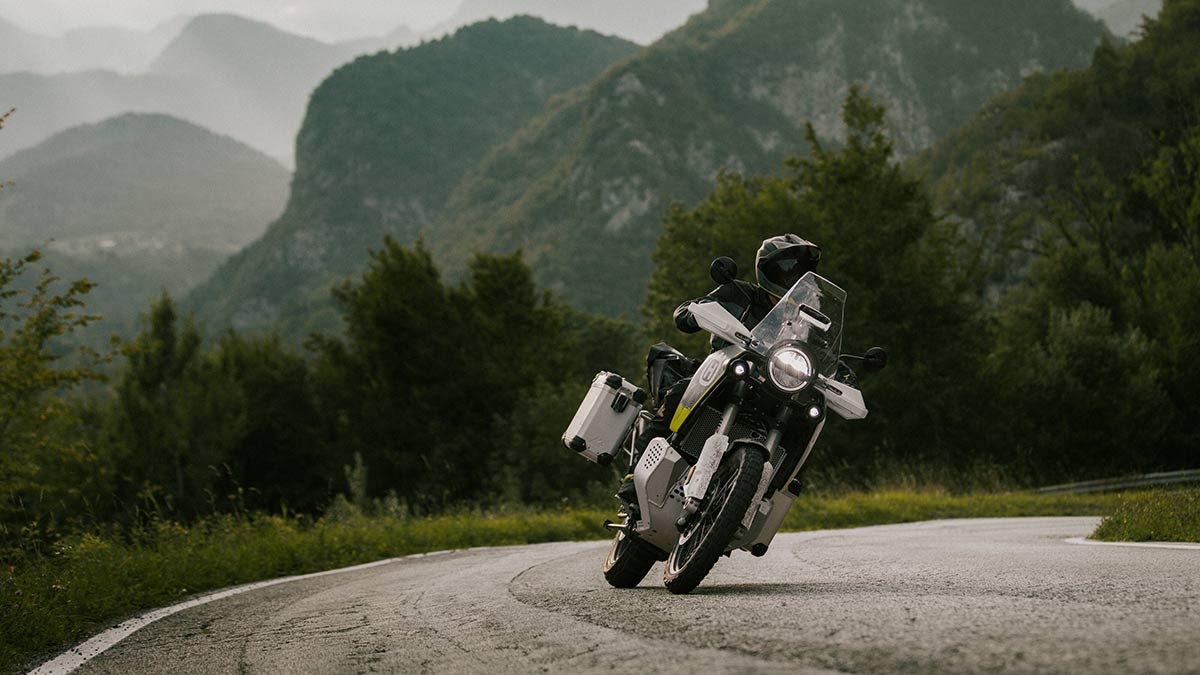 Las motos Husqvarna más potentes reciben más plazo de garantía que nunca y sin coste extra 1 Husqvarna garantía
