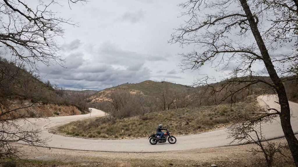 Prueba Royal Enfield Bear 650: cuando la nostalgia te conduce a una vida más intensa 21 Royal Enfield Bear 650
