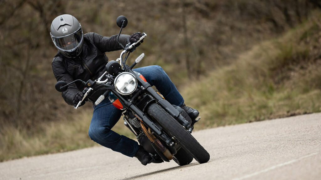 Prueba Royal Enfield Bear 650: cuando la nostalgia te conduce a una vida más intensa 23 Royal Enfield Bear 650