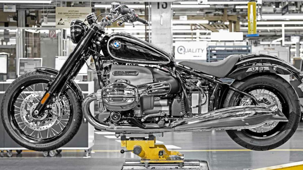 La industria de la motocicleta pide no variar los aranceles a sus productos en el enfrentamiento comercial entre EE.UU. y la UE 9 FÁBRICA BMW