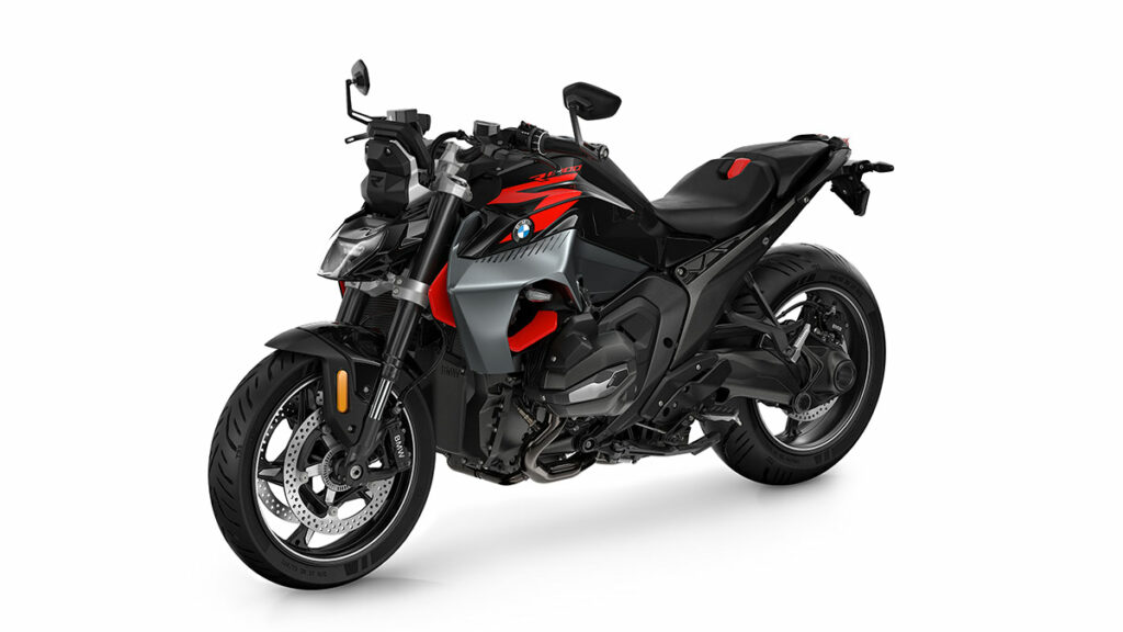 BMW lanza la moto naked con corazón bóxer más extraordinaria de su historia y con primicias mundiales 7 BMW R1300R
