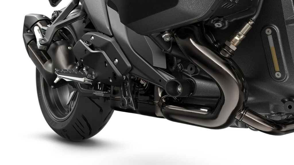 BMW lanza la moto naked con corazón bóxer más extraordinaria de su historia y con primicias mundiales 4 BMW R 1300 R