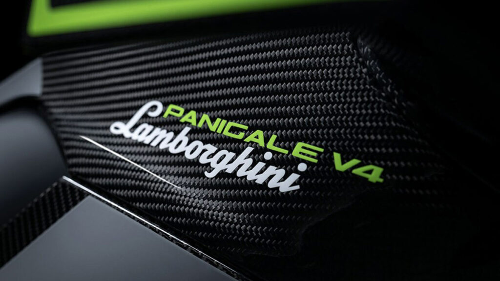 La Ducati que hace realidad el sueño más imposible de los amantes de las dos y cuatro ruedas 12 Ducati Panigale V4 Lamborghini