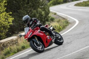 Fotos de la prueba de la Ducati Panigale V2S 2025
