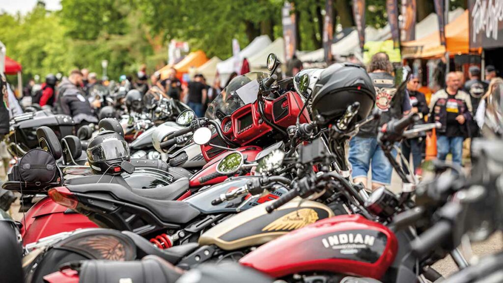 Los mejores planes en moto por Europa, también en España, para vivir el dicho “es el indio, no la flecha” 10 Indian eventos 2025 2