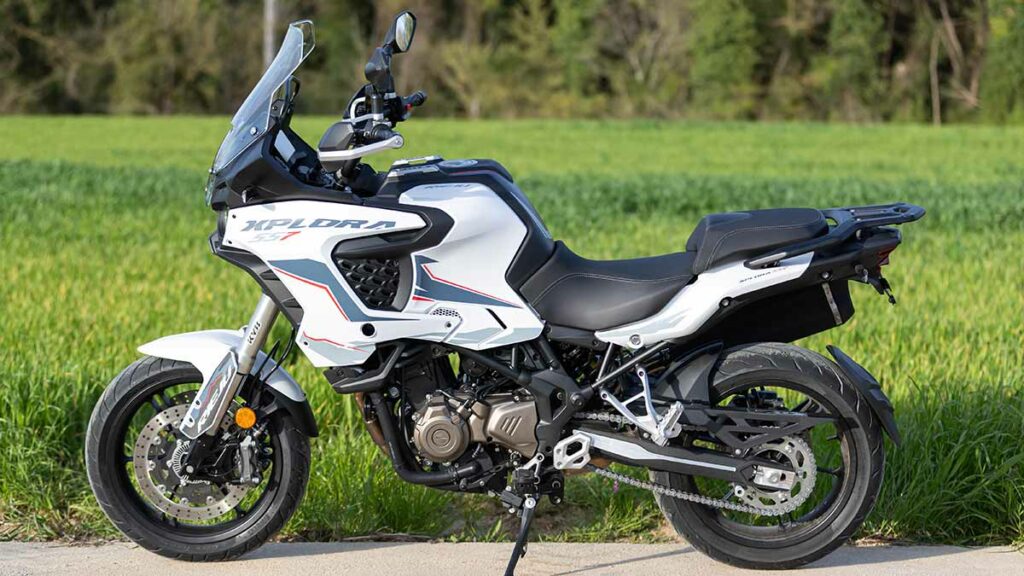 La histórica marca Rieju se adentra en el trail para el carnet A2 con una moto (bastante) española y con oferta 11 Rieju Xplora 557