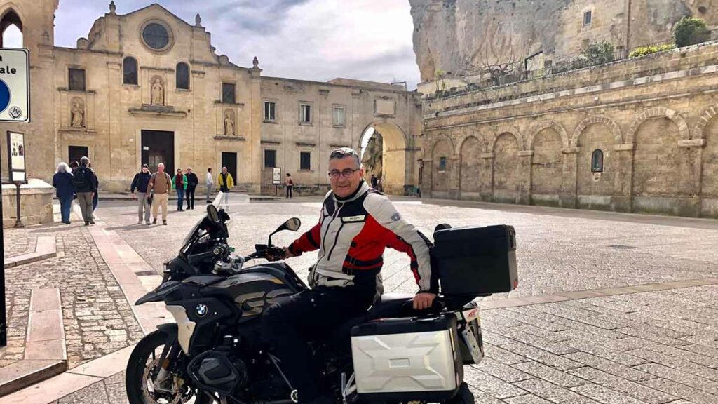 Un sueño hecho realidad: en moto por el sur de Italia y sus tres mares 17 Sur Italia en moto 18