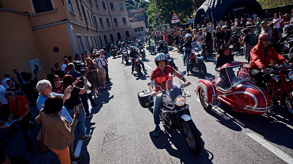 La fiesta más internacional de Moto Guzzi regresa en 2025 a Mandello del Lario