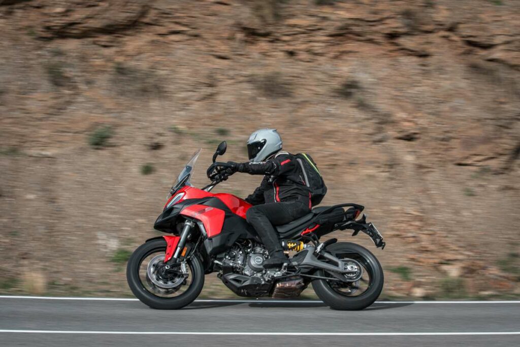 Ducati Multistrada V2 2025