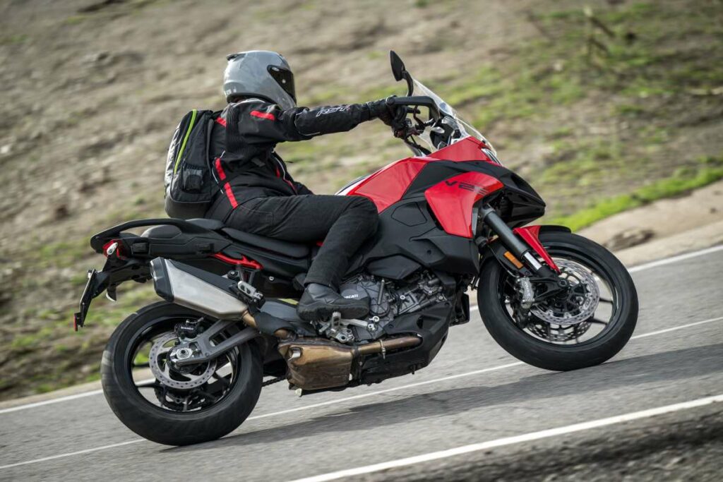 Ducati Multistrada V2 2025
