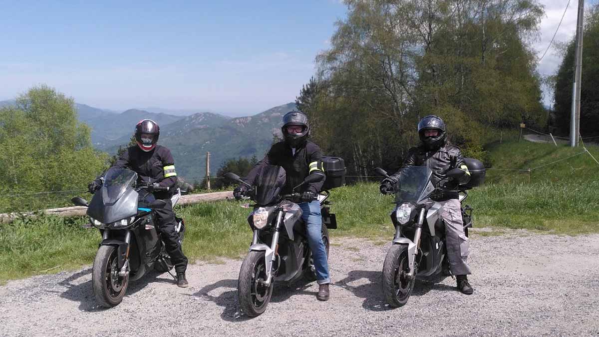 La movilidad eléctrica toma la Rider 1000: tres motos Zero completan con éxito la Rider 300