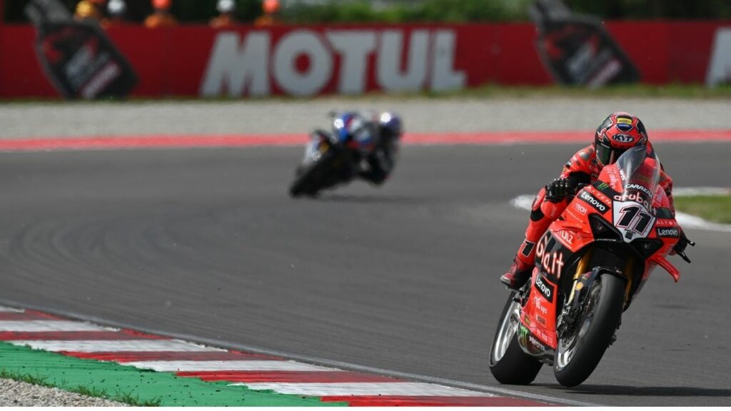 WSBK Cremona: Nicoló Bulega pone la directa al título 3 Superpole Cremona WSBK