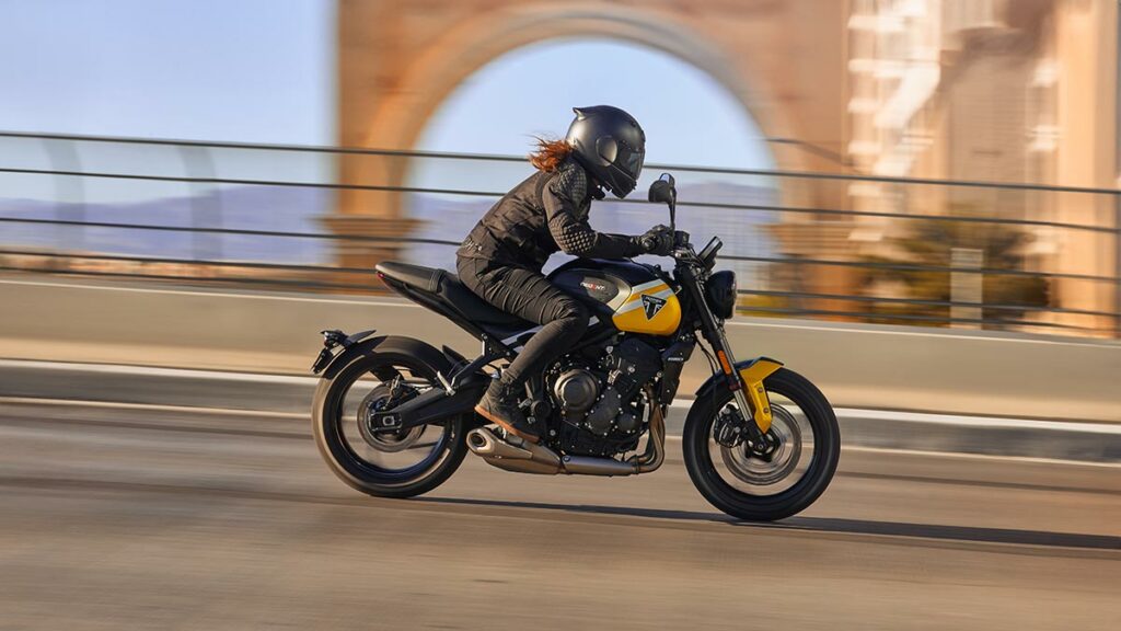 Triumph 660 Days